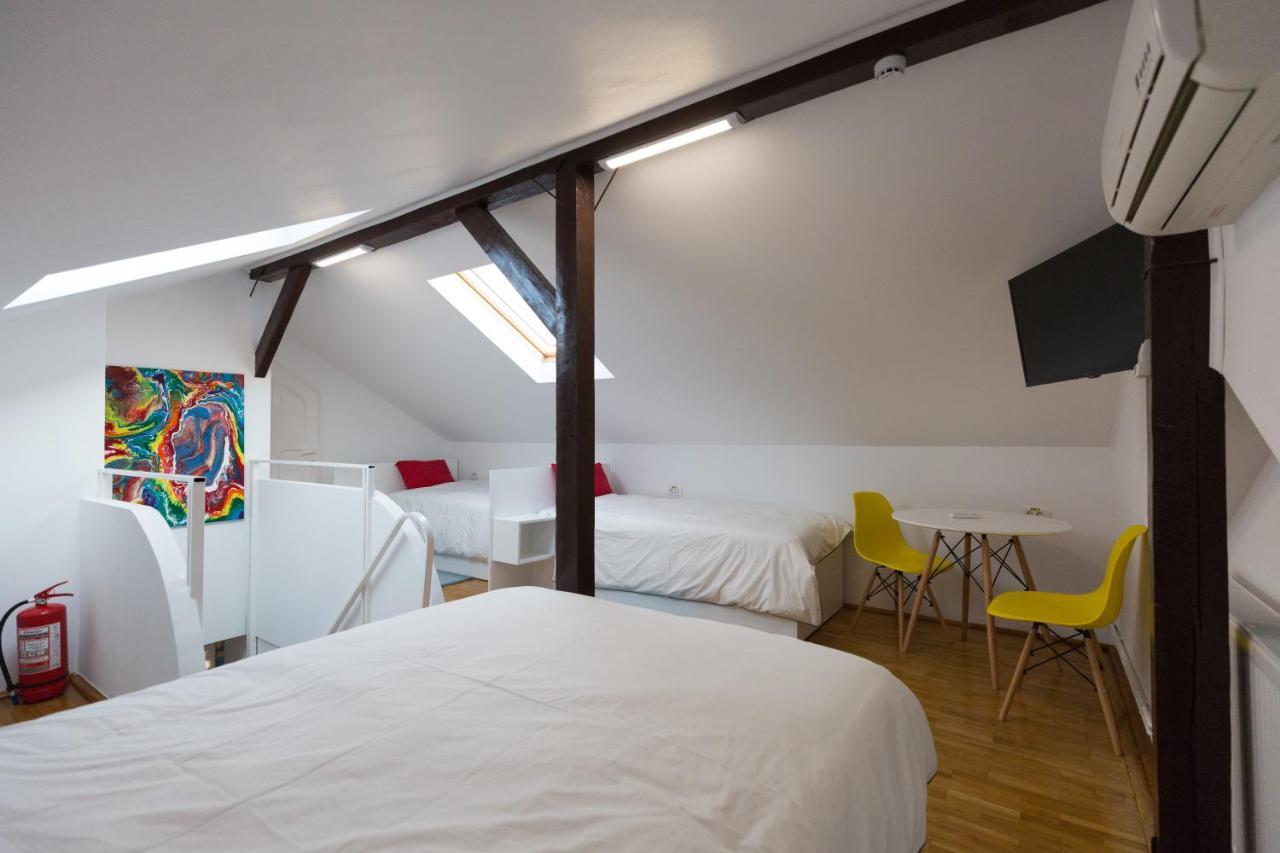 Casa Ris Hotel Zsilvásárhely Kültér fotó