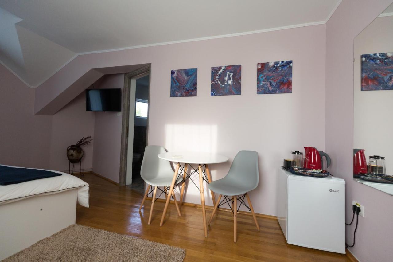 Casa Ris Hotel Zsilvásárhely Kültér fotó